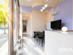 Prodej obchodního prostoru, Praha - Dejvice, Kolejní, 91 m2