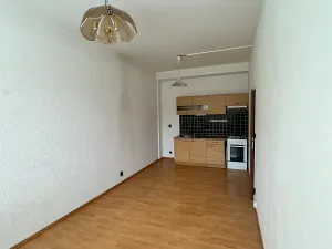 Pronájem bytu 1+1, Děčín, U Tvrze, 34 m2