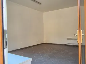 Pronájem obchodního prostoru, Říčany, 17. listopadu, 27 m2