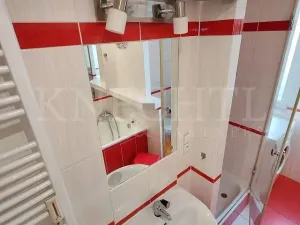 Prodej bytu 3+1, Ostrov, Hlavní třída, 76 m2