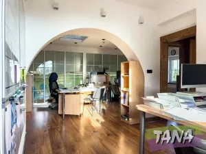 Prodej výrobních prostor, Turnov, Nádražní, 680 m2