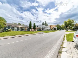 Pronájem obchodního prostoru, Karviná, tř. Těreškovové, 142 m2