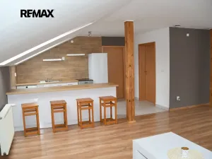 Pronájem bytu 2+kk, Plzeň, Resslova, 78 m2