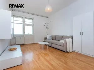 Pronájem bytu 2+1, Praha - Vinohrady, Soběslavská, 52 m2