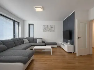 Prodej bytu 2+kk, Praha - Hlubočepy, Devonská, 56 m2