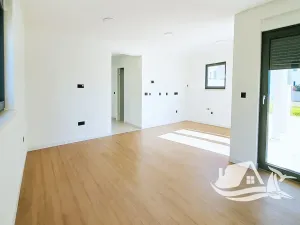 Prodej bytu 3+kk, Privlaka, Chorvatsko, 64 m2