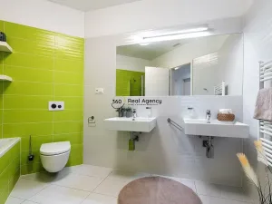 Prodej rodinného domu, Trnová, 214 m2
