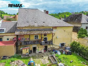 Prodej rodinného domu, Úterý, 677 m2
