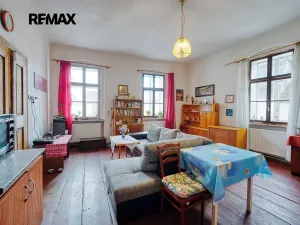 Prodej vícegeneračního domu, Úterý, 677 m2