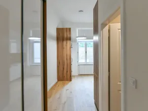 Pronájem bytu 2+kk, Praha - Smíchov, Holečkova, 36 m2