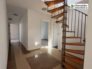 Prodej bytu 3+kk, Palit, Chorvatsko, 72 m2