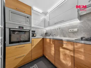 Prodej bytu 4+1, Praha - Podolí, Pujmanové, 78 m2