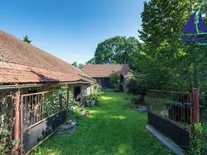 Prodej zemědělské usedlosti, Krupá, 285 m2