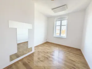 Pronájem bytu 3+kk, Liberec, Zlínská, 81 m2