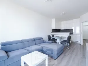 Pronájem bytu 2+kk, Praha - Letňany, Terezínská, 48 m2