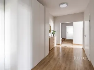 Prodej bytu 4+1, České Budějovice, V. Volfa, 80 m2
