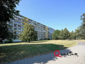 Pronájem bytu 3+1, Praha - Prosek, Veltruská, 60 m2