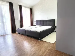 Pronájem bytu 3+kk, Praha - Hlubočepy, Hlubočepská, 105 m2