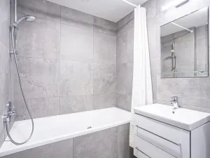 Pronájem bytu 2+kk, Praha - Holešovice, Osadní, 62 m2