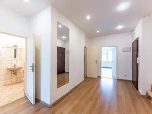 Pronájem bytu 3+1, Praha - Libeň, Krejčího, 80 m2