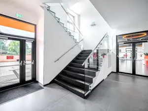Pronájem kanceláře, Mělník, Bezručova, 100 m2