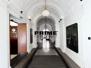 Pronájem kanceláře, Praha - Nové Město, Lazarská, 189 m2