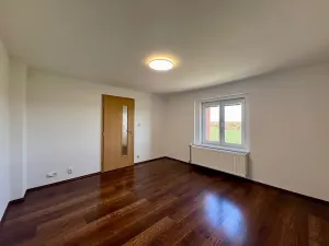 Pronájem rodinného domu, Všetaty, 73 m2