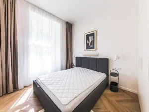 Pronájem bytu 2+kk, Praha - Vinohrady, Sázavská, 43 m2
