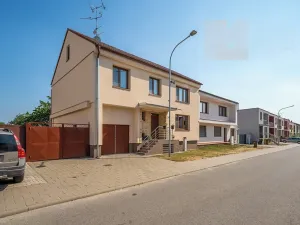 Prodej rodinného domu, Březí, Mládežnická, 230 m2