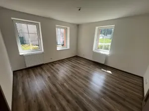 Pronájem bytu 2+1, Liberec, Na Srázu, 76 m2