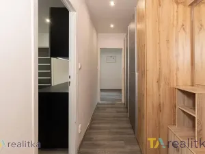 Prodej bytu 3+1, Orlová, Adamusova, 65 m2