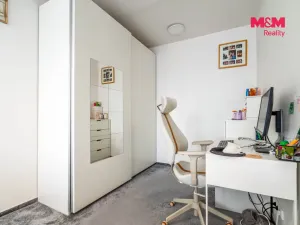 Pronájem bytu 3+kk, Praha - Bohnice, Řešovská, 67 m2