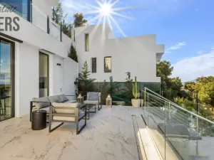 Prodej rodinného domu, Málaga, Španělsko, 461 m2