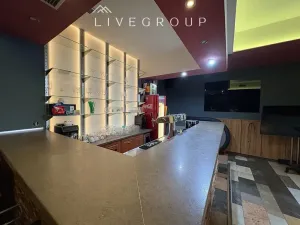 Pronájem restaurace, Brno, Makovského náměstí, 117 m2
