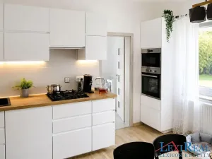 Prodej vícegeneračního domu, Praha - Modřany, Povodňová, 160 m2