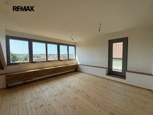 Pronájem bytu 3+kk, Hostivice, Nerudova, 73 m2