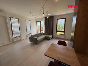 Pronájem bytu 2+kk, Slaný, Kybalova, 56 m2