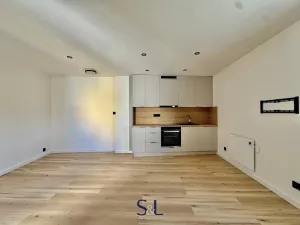 Pronájem bytu 2+kk, Jablonec nad Nisou, Nádražní, 55 m2