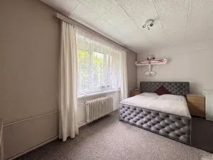 Prodej bytu 2+1, Teplice, Zrenjaninská, 52 m2