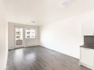 Pronájem bytu 2+kk, Praha - Střížkov, Zakšínská, 54 m2
