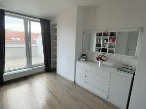 Pronájem bytu 3+1, Brno, Bratislavská, 106 m2