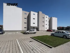 Pronájem bytu 3+kk, Velký Osek, U hřiště, 75 m2