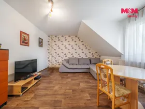 Prodej bytu 2+kk, Karlovy Vary - Stará Role, Jabloňová, 50 m2