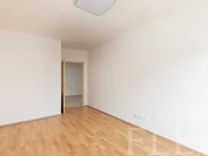 Pronájem bytu 1+kk, Praha - Černý Most, Rudolfa Holeky, 51 m2