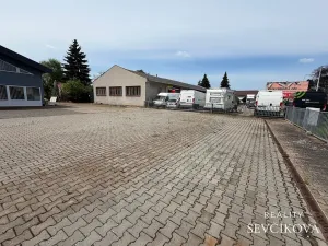 Pronájem obchodního prostoru, Hradec Králové, Vlčkovická, 700 m2