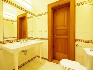 Pronájem atypického bytu, Praha - Josefov, Žatecká, 195 m2