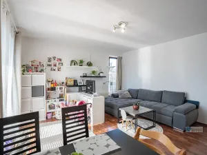 Pronájem bytu 2+kk, Praha - Zbraslav, Pickova, 56 m2