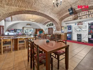 Prodej restaurace, Studená, Tyršova, 879 m2