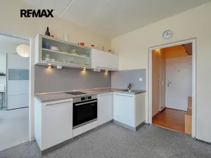 Pronájem bytu 1+1, Plzeň, Vejprnická, 36 m2