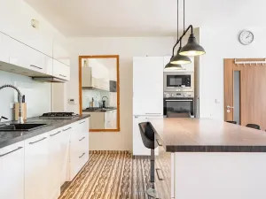 Prodej rodinného domu, Brno, náměstí Karla IV., 120 m2